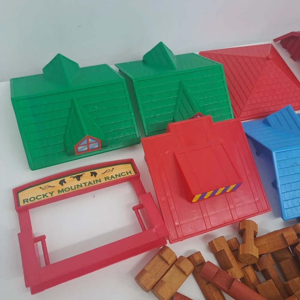 Lincoln Logs Rocky Mountain Ranch Building Set Wood Logs Plastic Roofs Windows